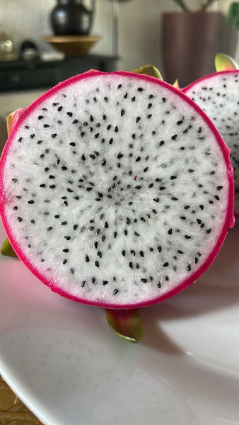 Pitahaya Blanca Premium — Fruta del Dragón