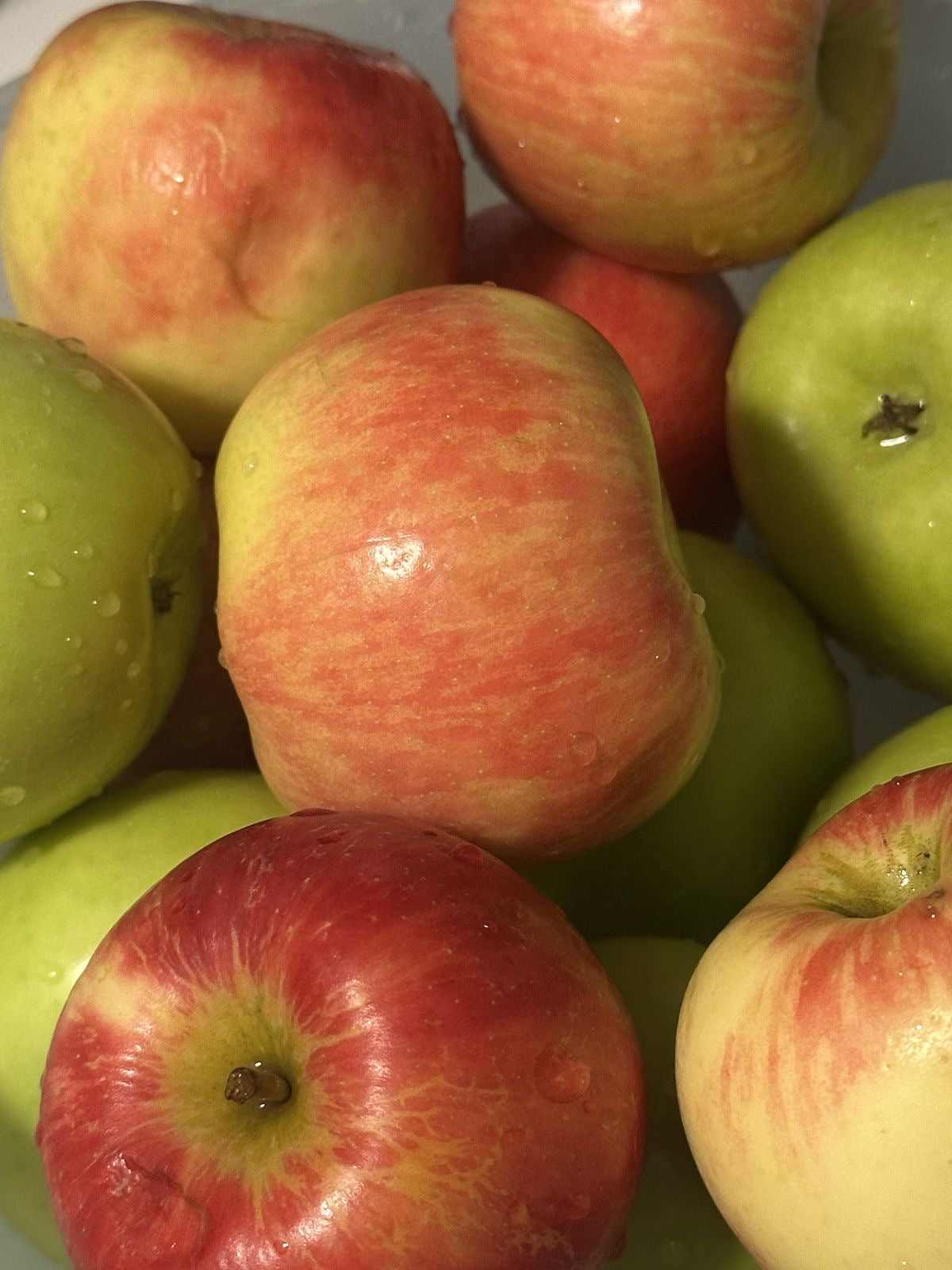 Caja Mixta de Manzanas